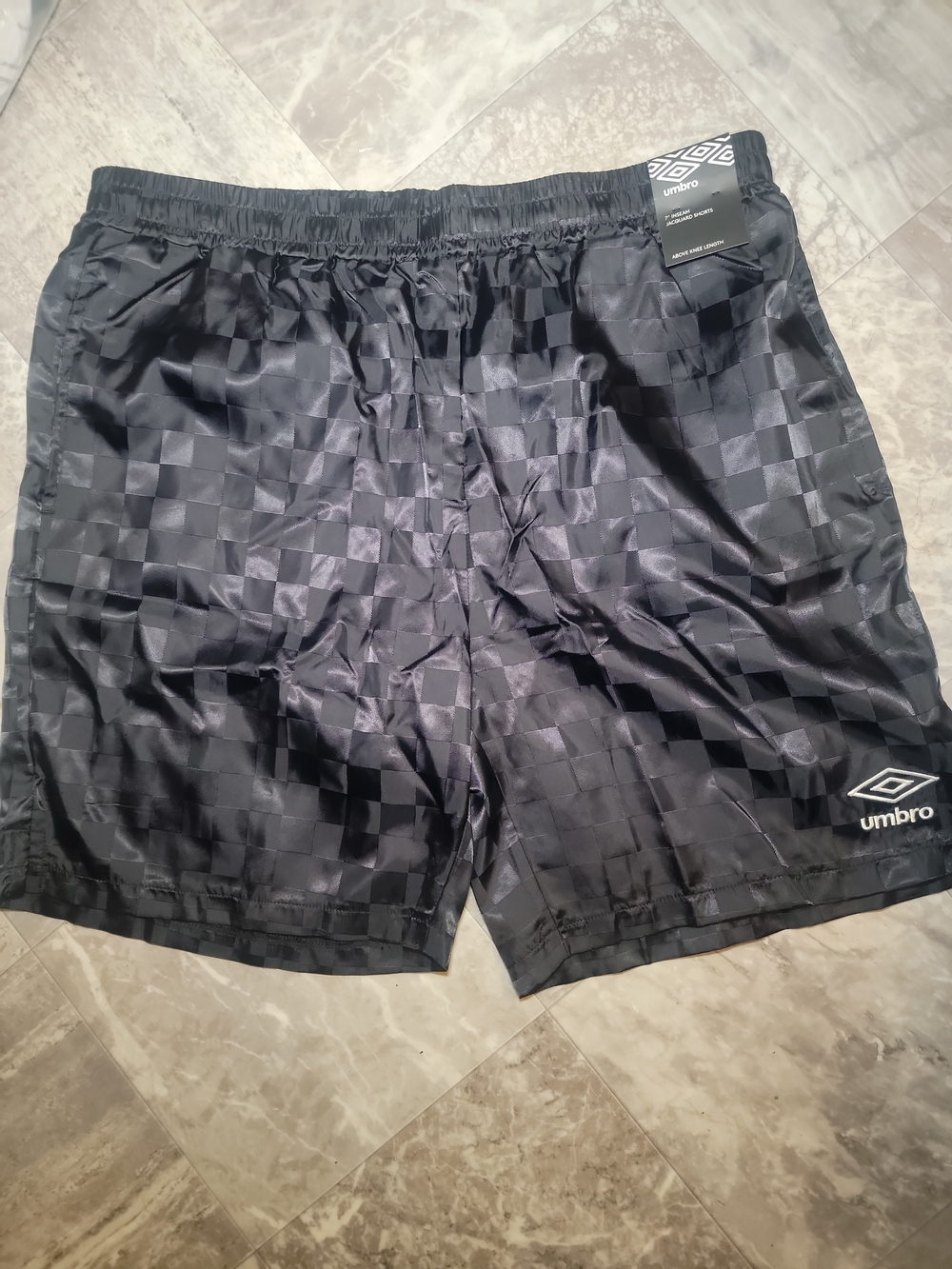New Vintage Style Umbro Soccer Checkered Athletic Shorts Black Men
